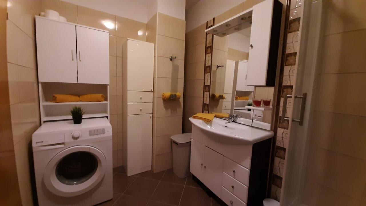 Apartman Ana & Marta Senj  Eksteriør bilde