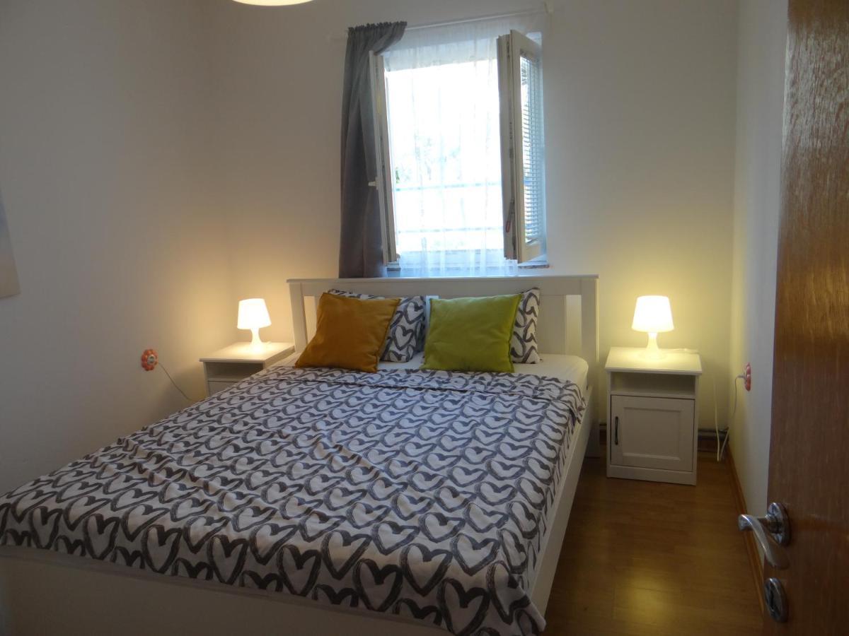Apartman Ana & Marta Senj  Eksteriør bilde